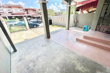 Bandar Tun Hussein Onn