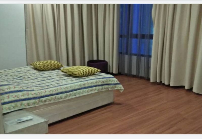 I Residence @ I City