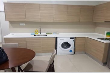 I Residence @ I City