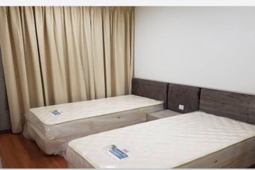 I Residence @ I City