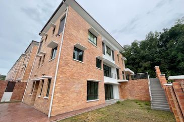 COMPLETED EXCLUSIVE BUNGALOW @ BANDAR SUNGAI LONG, CHERAS - Free SPA Legal Fee & Loan Agreement Fee