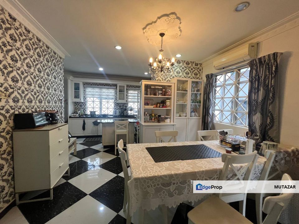 HOT AREA, PRICE DROP!!! FREEHOLD END LOT- Double Storey Terrace House @ USJ 4, Subang Jaya - Renovated & Extended, Selangor, USJ