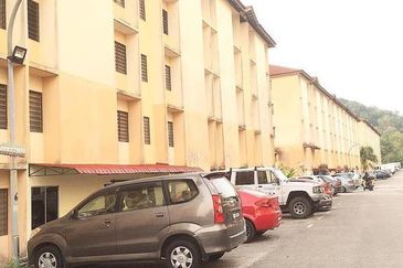 Seri Seroja Apartment