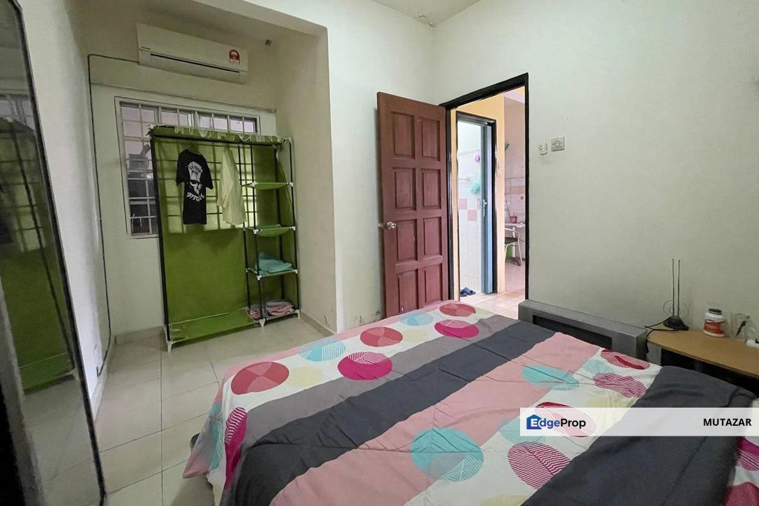 END LOT, Double Storey Terrace House @ Jalan Cecawi, Seksyen 6 Kota Damansara - Huge Extra Land , Selangor, Kota Damansara