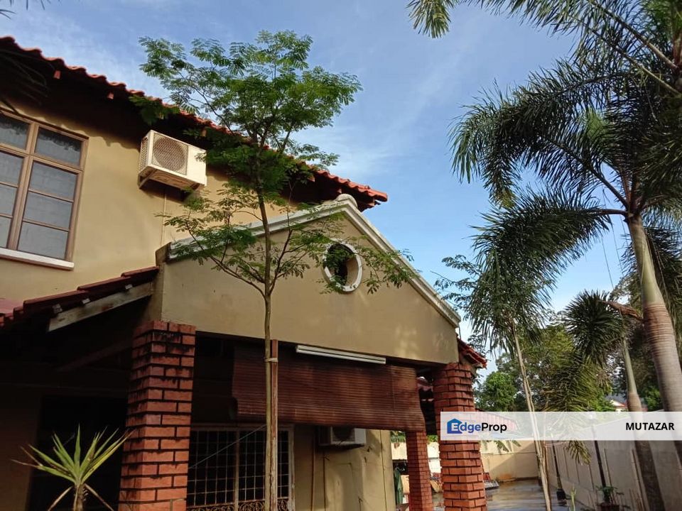 FREEHOLD,  Double Storey Bungalow @ Medan Tok Sira, Kuantan - Corner Unit With Extra Land & Fully Furnished, Pahang, Kuantan