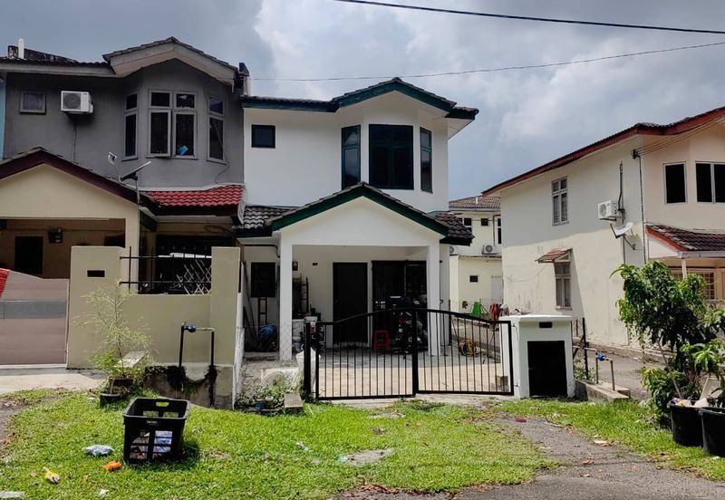 Taman Saujana Puchong