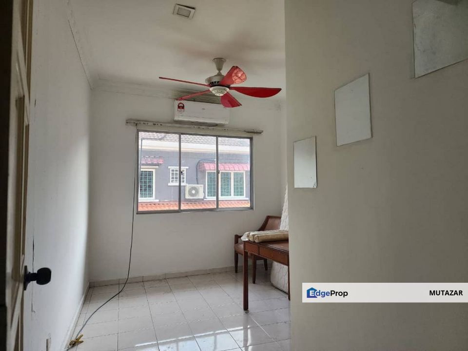 FREEHOLD END LOT, Double Storey Terrace House @ Taman Sutera, Kajang - FULLY EXTENDED, Selangor, Kajang