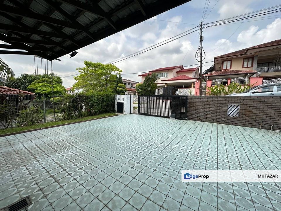 Double Storey Semi-D @ Seksyen 22, Petaling Jaya - With Extra Land , Selangor, Petaling Jaya