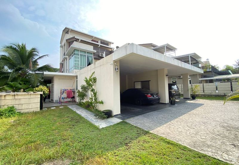 Bandar Tun Hussein Onn