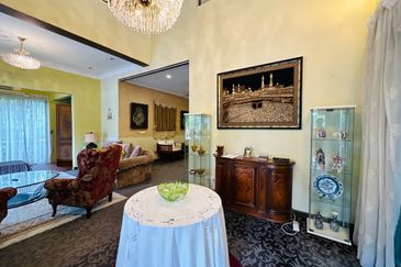 HUGE CORNER LOT, Double Storey Superlink Terrace @ Bukit Jelutong, Shah Alam - FACING OPEN