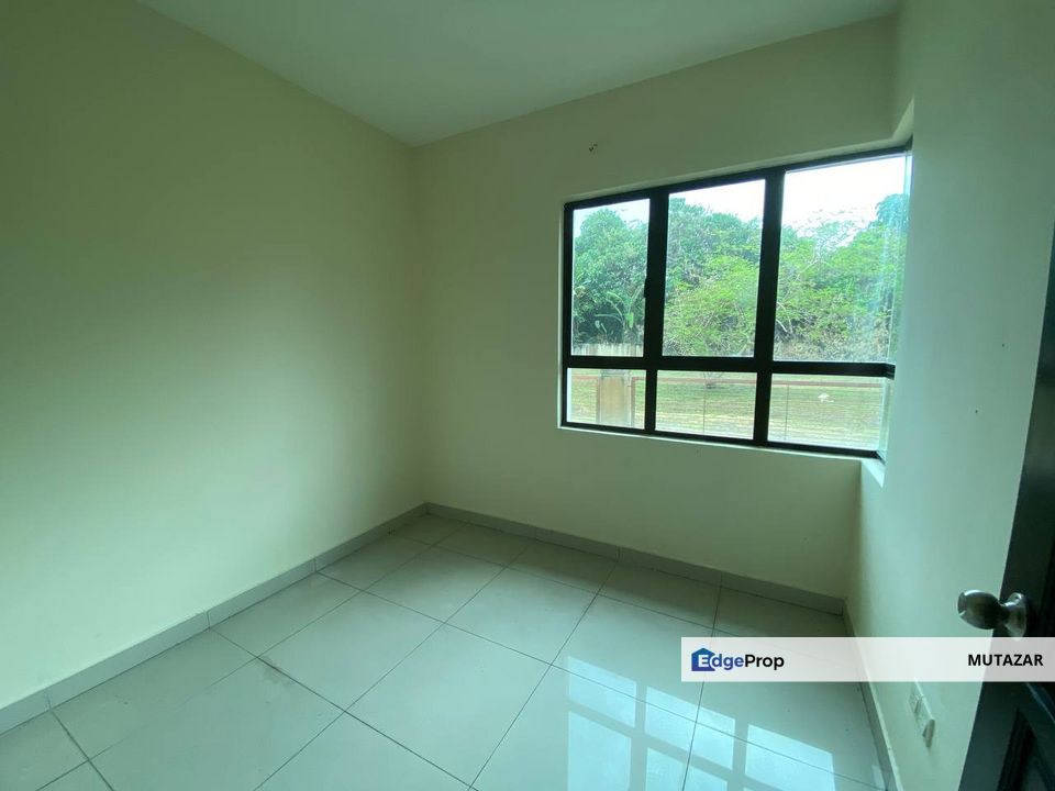 FREEHOLD END LOT, Double Storey Semi-D @ Country Heights Kajang - Huge Extra Land , Selangor, Country Heights