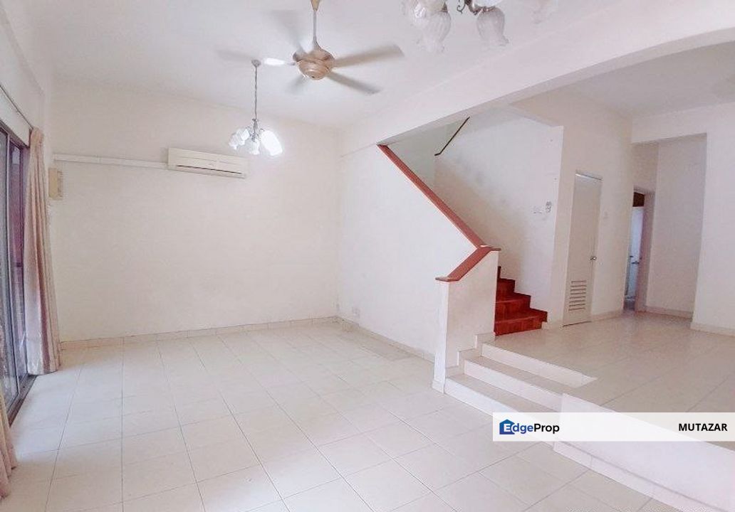 PRICE REDUCED! DOUBLE STOREY TERRACE HOUSE @ ALAM BUDIMAN SEKSYEN U10, SHAH ALAM ( FASA 1 ) - NON BUMI UNIT, Selangor, Shah Alam