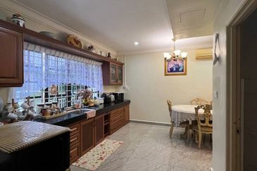 PRICE REDUCED!!! - Double Storey Terrace House @ Jalan Serambi U8, Bukit Jelutong,  Shah Alam