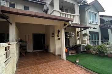 PRICE REDUCED!!! - Double Storey Terrace House @ Jalan Serambi U8, Bukit Jelutong,  Shah Alam
