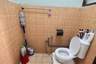 FREEHOLD, Double Storey Terrace House @ Fasa 6, Taman Melawati, Kuala Lumpur - Renovated