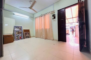 FREEHOLD, Double Storey Terrace House @ Fasa 6, Taman Melawati, Kuala Lumpur - Renovated