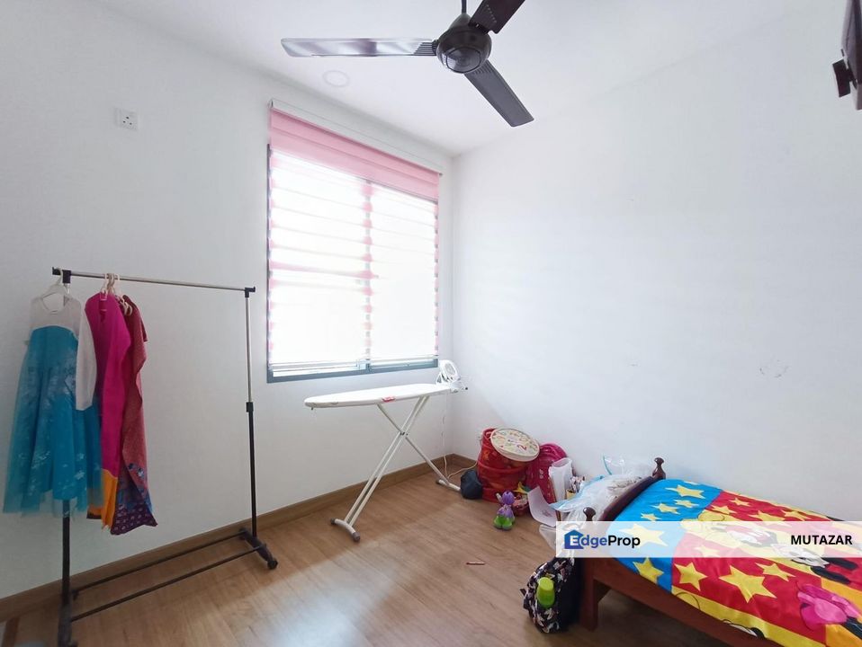 FREEHOLD, Double Storey Terrace House @ Laman Bakawali, Kota Seriemas, Nilai - Rumah Cantik, Negeri Sembilan, Seremban