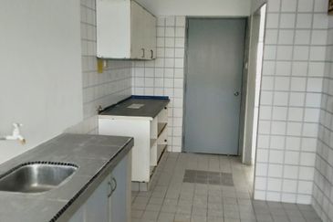 HOT Location, Desa Pandan Apartment, Kuala Lumpur - Lower Level