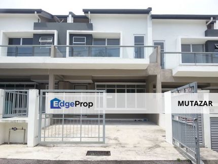 FREEHOLD, Double Storey Terrace House, Camellia Residence @ Semenyih - Large Built Up Area With Balcony, Selangor, Semenyih