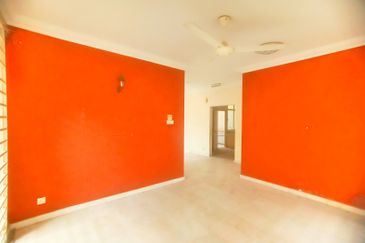 FREEHOLD,  DOUBLE STOREY SEMI-D @ Bandar Sri Damansara, Kuala Lumpur - Extra Land At Side