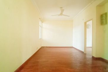 FREEHOLD,  DOUBLE STOREY SEMI-D @ Bandar Sri Damansara, Kuala Lumpur - Extra Land At Side