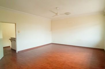 FREEHOLD,  DOUBLE STOREY SEMI-D @ Bandar Sri Damansara, Kuala Lumpur - Extra Land At Side