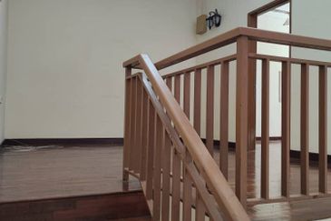 FREEHOLD END LOT, Double Storey Terrace House @ Presint 11, Putrajaya - Extra Land at Side