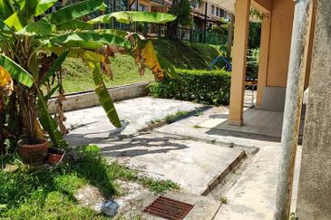 FREEHOLD END LOT, Double Storey Terrace House @ Presint 11, Putrajaya - Extra Land at Side
