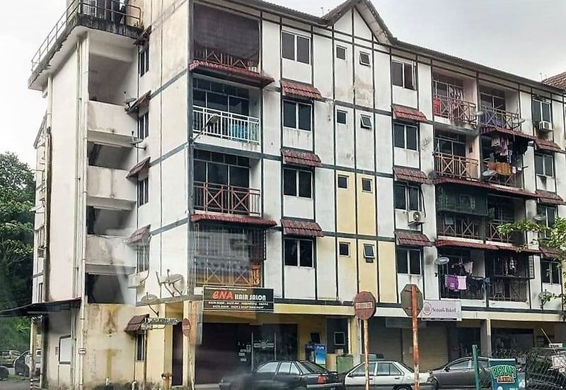 Lot Kedai @ Taman Impian Warisan, Batu 18,  Hulu Langat - Ada Penyewa 