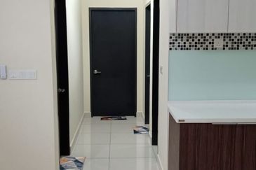 Aura Residence @ Precint 8