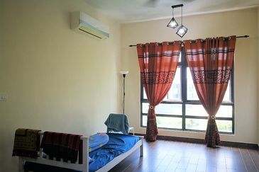 Aura Residence @ Precint 8