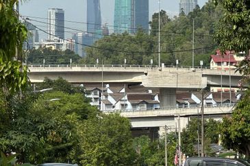 FREEHOLD, Double Storey Terrace House @ Taman Bukit Setiawangsa, KL - KLCC & Merdeka 118 view!