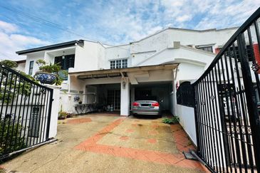 FREEHOLD, Double Storey Terrace House @ Taman Bukit Setiawangsa, KL - KLCC & Merdeka 118 view!