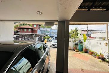 FREEHOLD, Double Storey Terrace House @ Taman Bukit Setiawangsa, KL - KLCC & Merdeka 118 view!