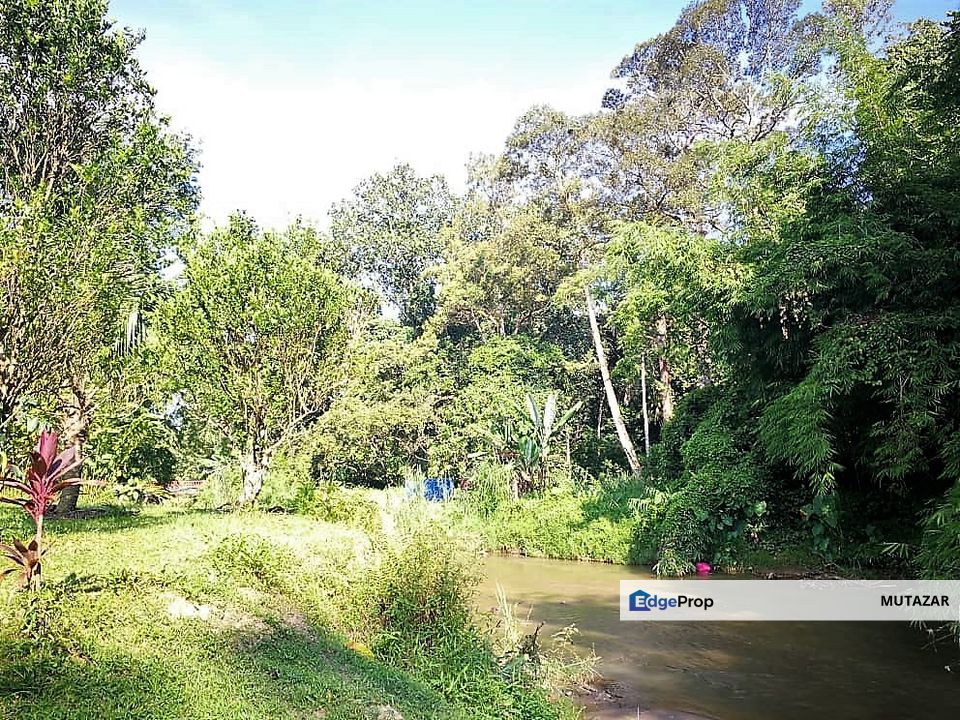 Tanah Pertanian FREEHOLD Dekat Jalan Besar di Sungai Lui, Hulu Langat - Geran Individu Bebas Banjir, Selangor, Hulu Langat