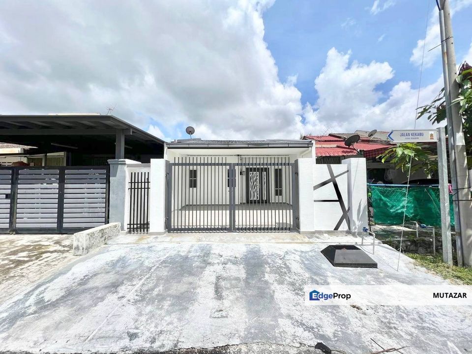 FREEHOLD NON BUMI, Single Storey Terrace House @ Taman Desa Paling Jaya, Semenyih - Fully Renovated & Refurbished, Selangor, Semenyih
