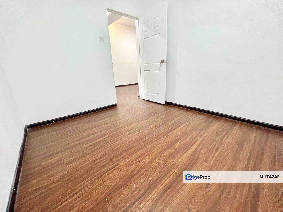 FREEHOLD NON BUMI, Single Storey Terrace House @ Taman Desa Paling Jaya, Semenyih - Fully Renovated & Refurbished, Selangor, Semenyih