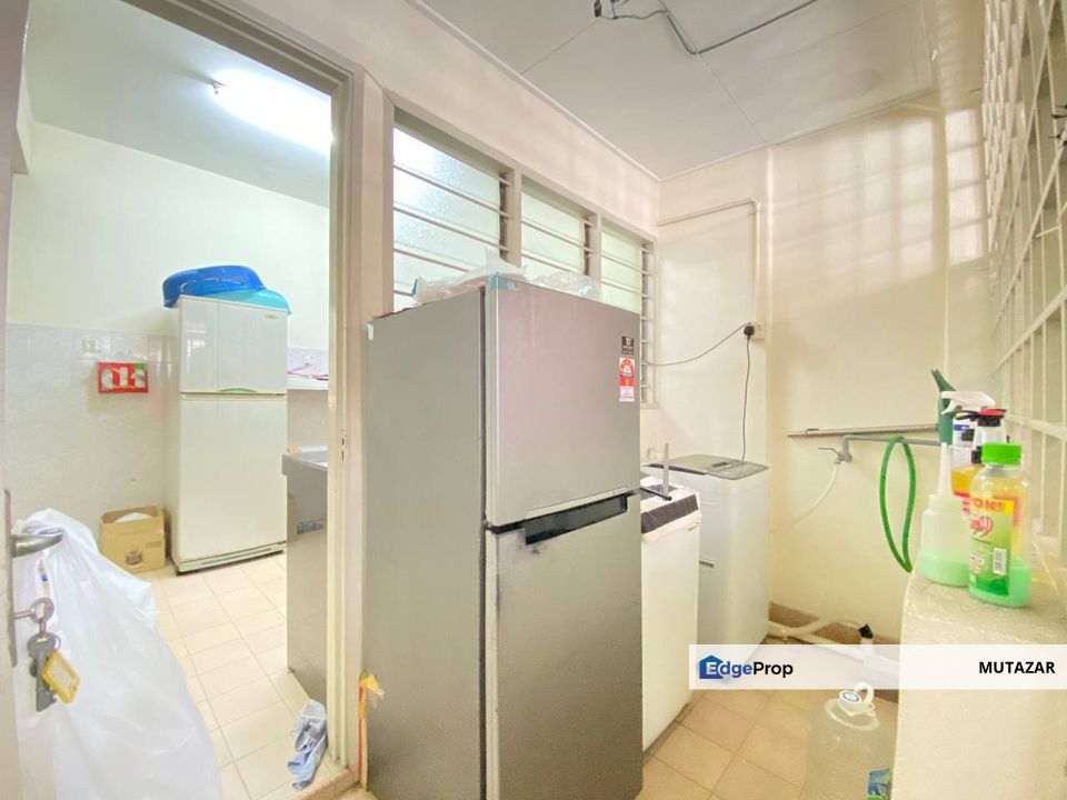 FREEHOLD, Double Storey Terrace House @ USJ 11, Subang Jaya - With Kitchen Cabinet, Selangor, USJ