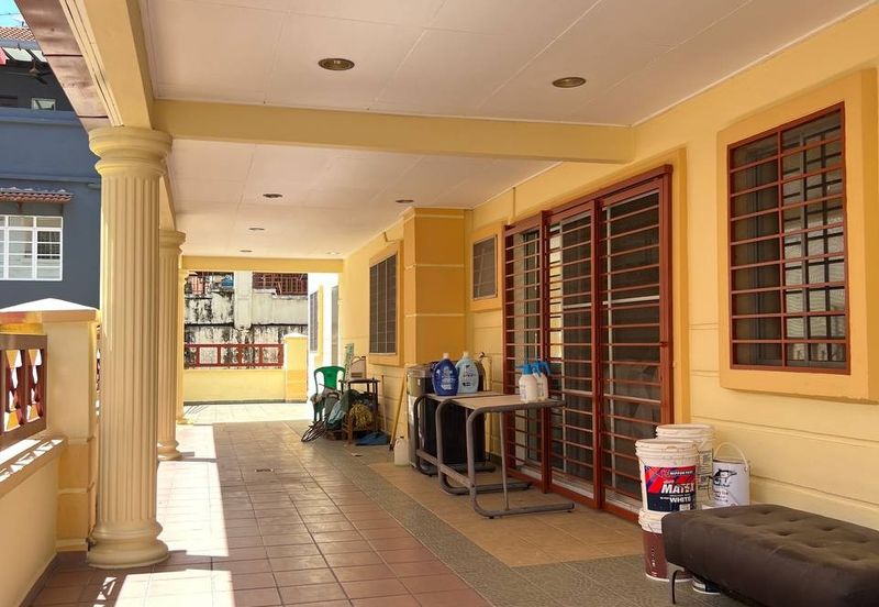 Taman Pinggiran Putra