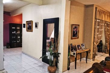 Bandar Tun Hussein Onn