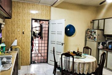 Bandar Tun Hussein Onn