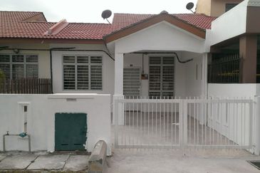 Single Storey Terrace House in Taman Pinggiran Cyber, Cyberjaya - Renovated Unit & Fully Furnished 