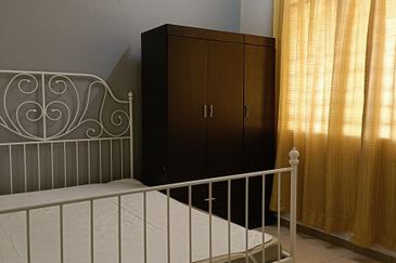 Single Storey Terrace House in Taman Pinggiran Cyber, Cyberjaya - Renovated Unit & Fully Furnished 