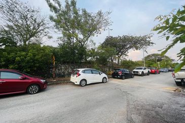 Bandar Tun Hussein Onn