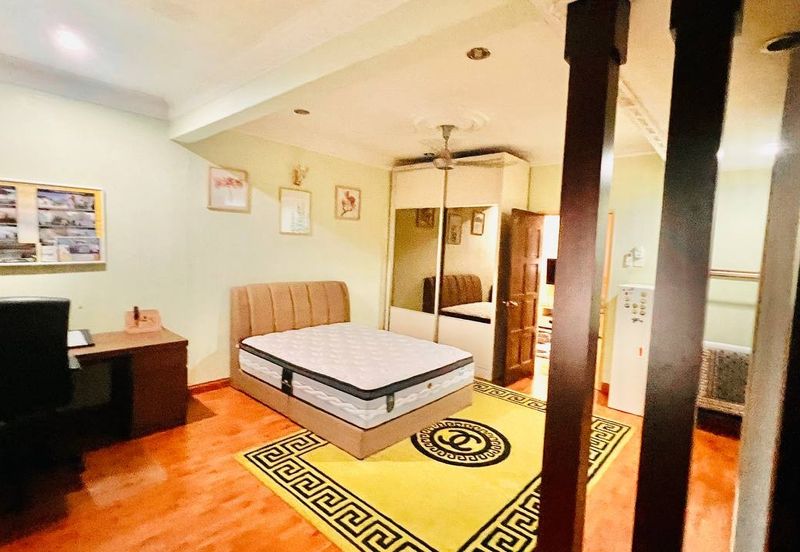 Bandar Tun Hussein Onn