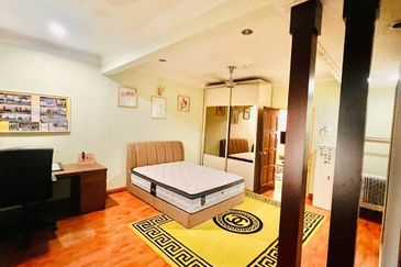 Bandar Tun Hussein Onn