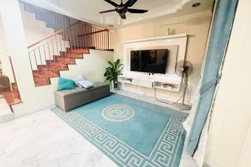 Bandar Tun Hussein Onn