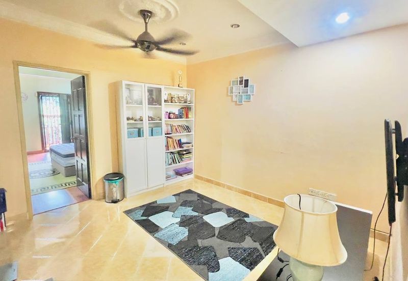 Bandar Tun Hussein Onn