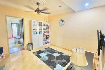 Bandar Tun Hussein Onn