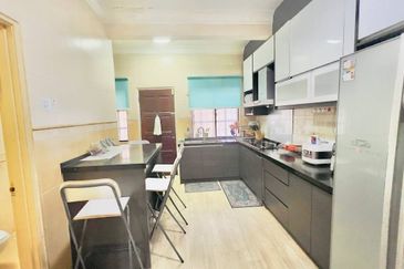 Bandar Tun Hussein Onn